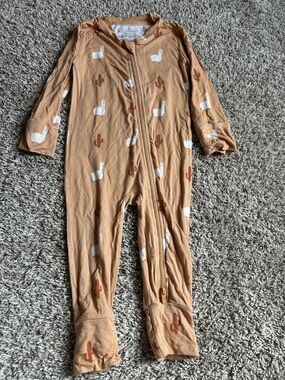 Willow & Co Llama Bamboo Zippy.